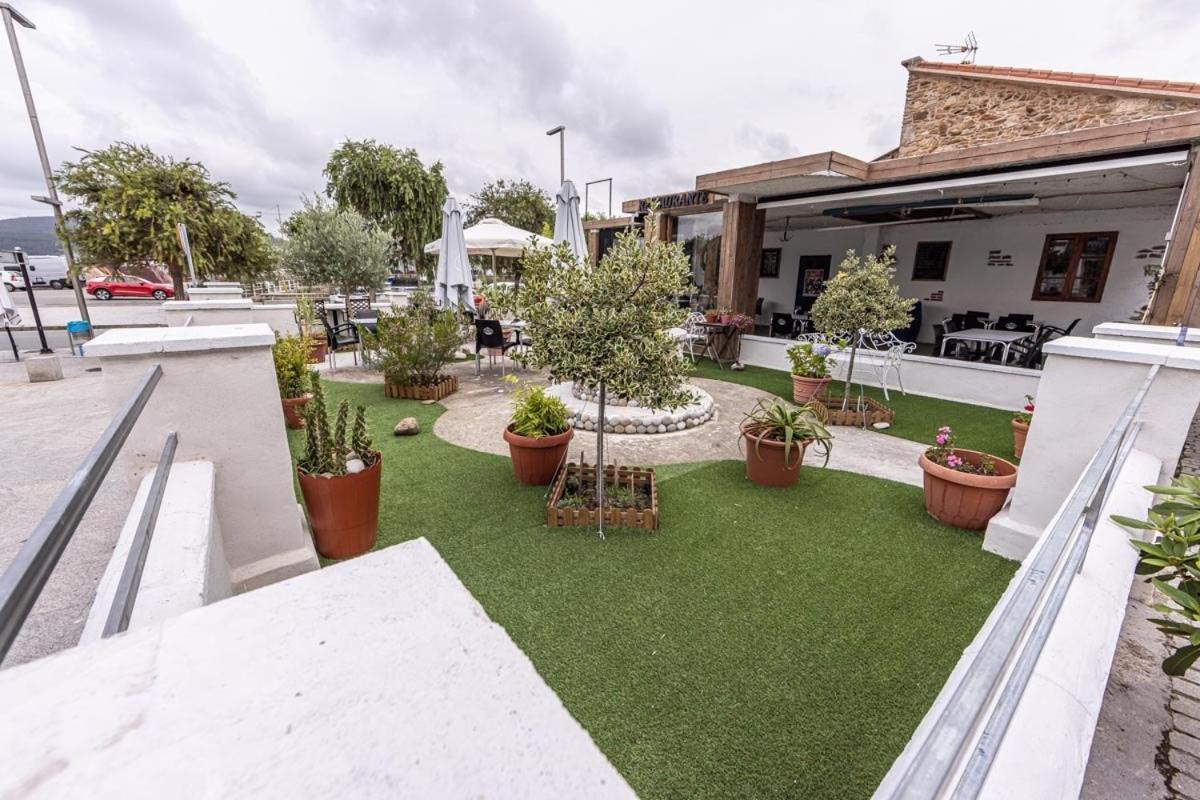 Hotel Puerto Arnela Camarinas Luaran gambar