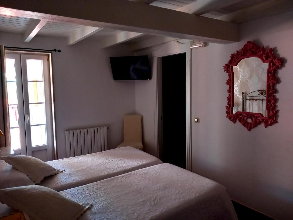 Hotel Puerto Arnela Camarinas Luaran gambar